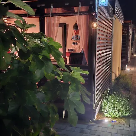 Mobile Sea Shell Sime, 別荘 ドラゲ